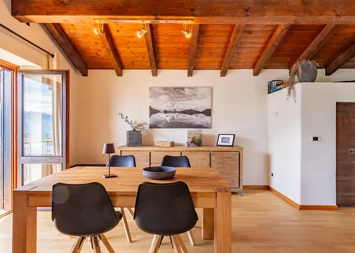 Superiore By Interhome شقة